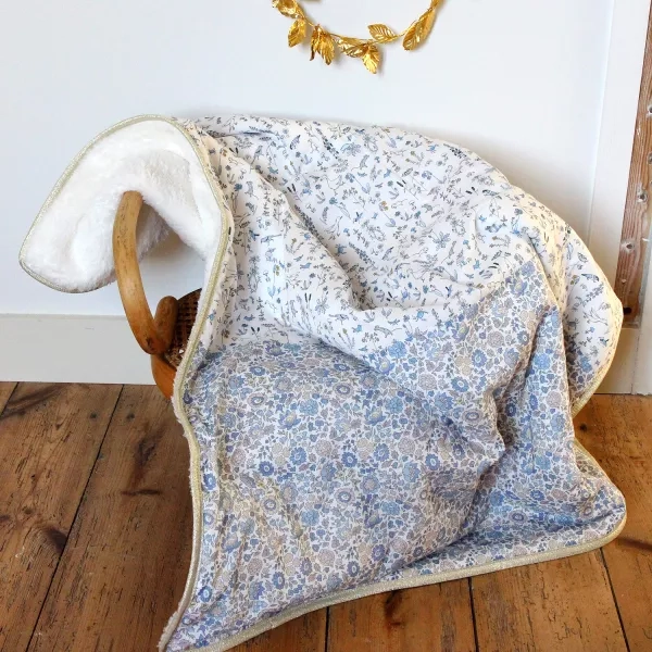 Barnabe aime le café Baby Blanket Gus 2023 73x90cm