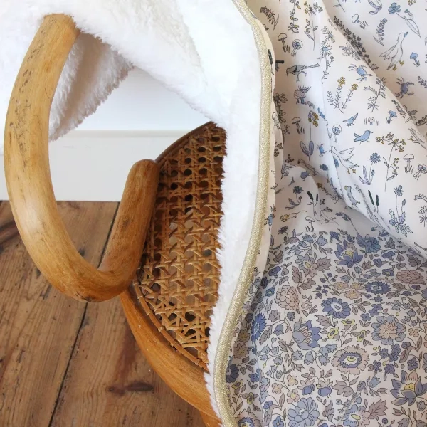 Barnabe aime le café Baby Blanket Gus 2023 73x90cm