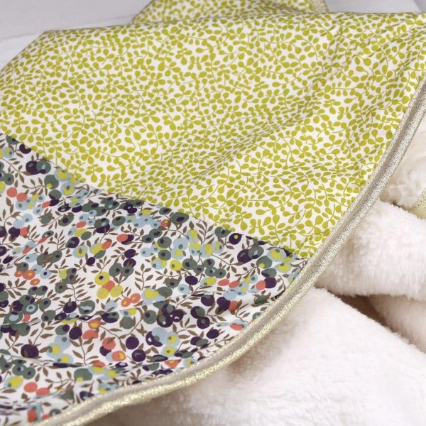 Barnabe aime le café Baby Blanket Ruben
