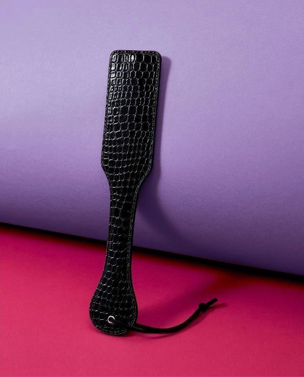 [PRE-ORDER] Studded XO Paddle