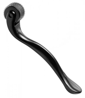 The Prick 9 Row Spiked Pinwheel